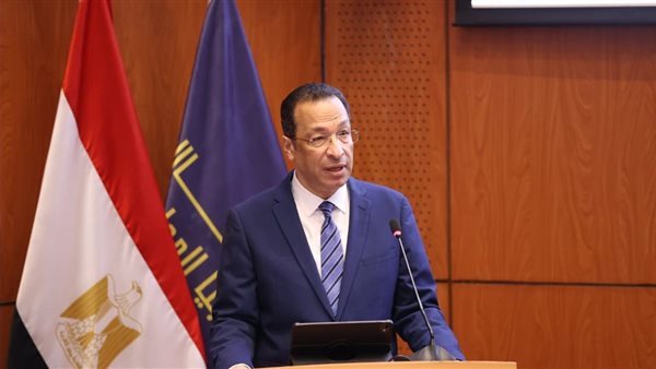 وزير الاتصالات: تطوير الشبكات ونشر تقنيات الجيل الخامس لتحسين جودة الخدمات