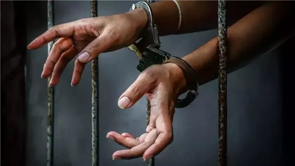 السجن 15 سنة لشخصين بتهمة خطف شاب وهتك عرضه بالجيزة