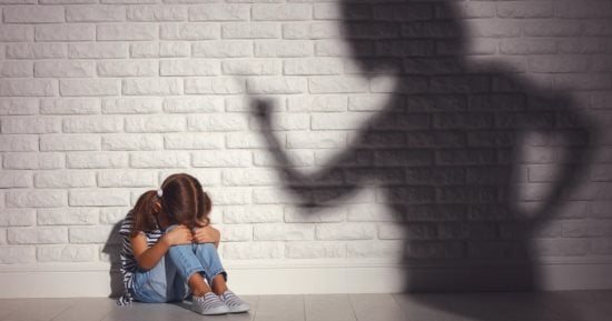 مش لعب عيال.. أنواع المشاجرات بين الإخوة بالطفولة وكيفية التعامل معها
