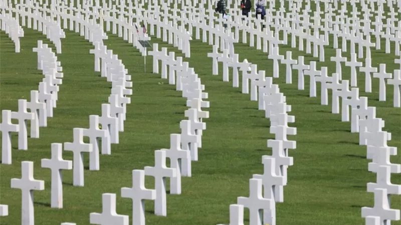 خندق لكل 20 جثمانا، الجيش الأمريكي يتدرب على حفر قبور مؤقتة استعدادا لنزاعات كبرى