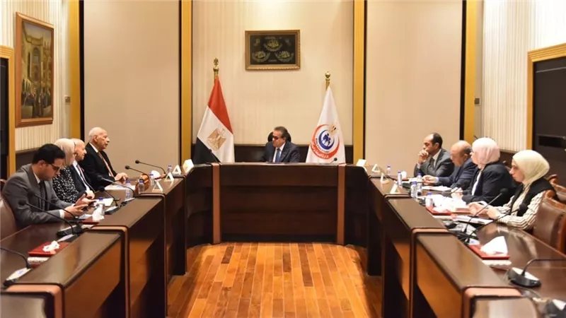 الصحة: خطة لاستقدام خبراء الطب المصريين بالخارج لتدريب الأطباء ورفع كفاءة المنظومة الصحية