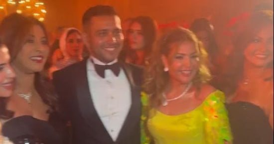 «يلا بينا هنرقص يلا» صابرين تقدم أغنية خصيصاً لابنها في حفل زفافه