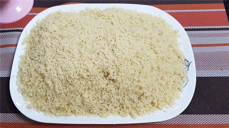 طريقة عمل الكسكسي في البيت بخطوات سهلة ومذاق شهي