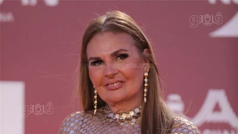 يسرا في مقدمتهم، نجوم الفن على ريد كاربت "خروج آمن" بـ "الجونة السينمائي" (صور)