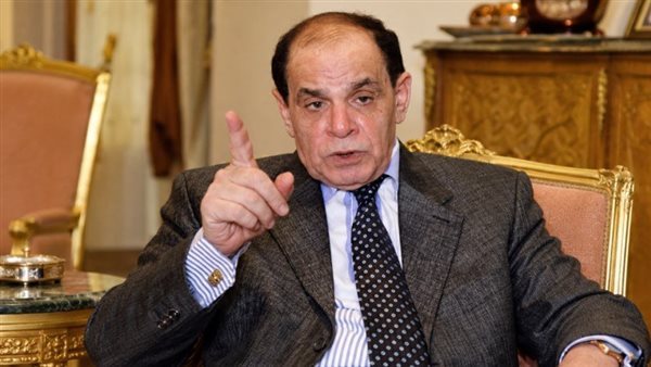 صلاح فوزي: تصريحات الرئيس بشأن الدستور رسائل صريحة للحفاظ على الهوية الوطنية