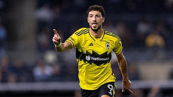 مدرب منتخب فلسطين: عدي الدباغ مصدر فخر لنا.. ووسام أبوعلي قد يغيب عن أمم آسيا