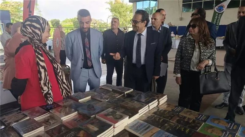 تحت شعار "بالوعي نبنيها"، افتتاح ‏معرض الجزيرة الأول للكتاب