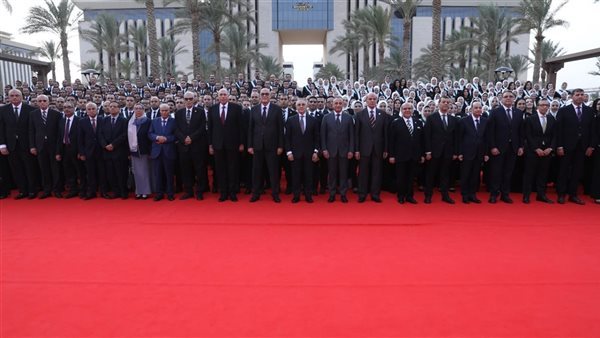 وزير العدل يشهد أداء اليمين القانونية للمندوبين المساعدين الجدد بهيئة قضايا الدولة