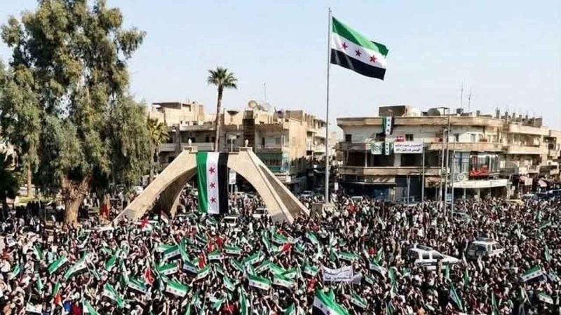 الحسكة.. تسجل يوماً تاريخياً في جمعة “لا عَلم إلا عَلم الجمهورية العربية السورية”