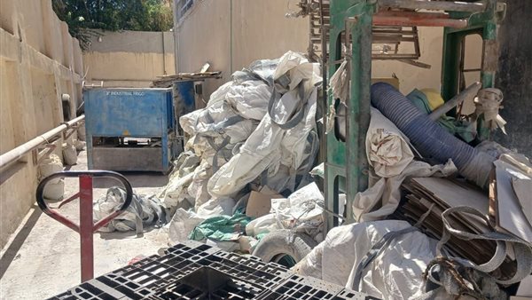 شئون البيئة بالشرقية ينفذ حملات تفتيش مفاجئة على 19 منشأة صناعية وغذائية