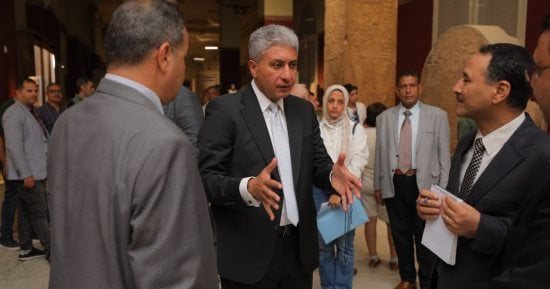 وزير السياحة والآثار يتفقد مستجدات أعمال تطوير المتحف المصري بالتحرير