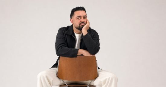 بعد 15 عامًا.. حاتم فهمى يعود بألبوم "عامل قلبان" وكليب "بعد غيابه"