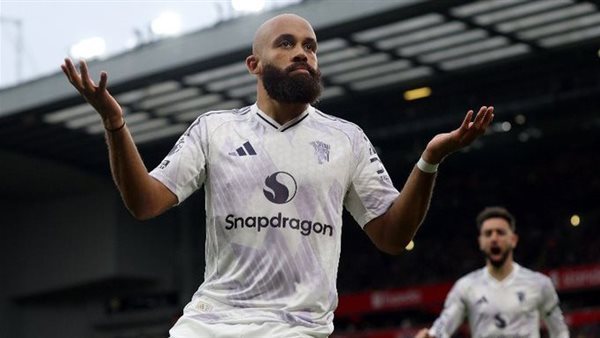 مانشستر يونايتد يتقدم على ليدز 1-0 في الشوط الأول