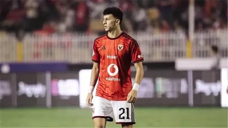 علي محمود يقترب من العودة لقائمة الأهلي أمام المقاولون