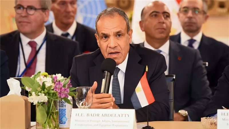 وزير الخارجية يستعرض تحديات الاتجاهات الاستراتيجية الشرقية والغربية وتداعياتها على الأمن القومي المصري