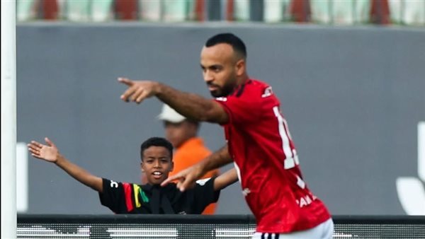 فحوصات طبية لحسم موقف نجم الأهلي من مواجهة الزمالك