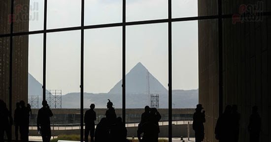 كنا فين وبقينا فين؟.. مصر تستقبل 20 مليون سائح بنهاية عام 2026