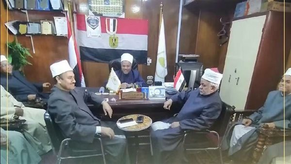 مدير أوقاف قنا يبحث آليات تطوير الأداء الدعوي وأنشطة المساجد