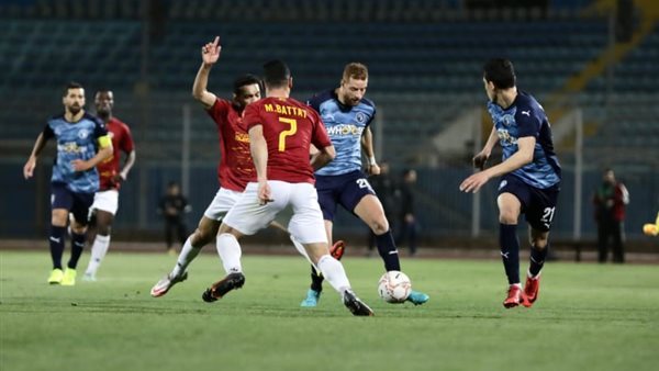 الدوري المصري، بيراميدز يكتفي بثلاثية أمام سيراميكا في شوط أول مثير