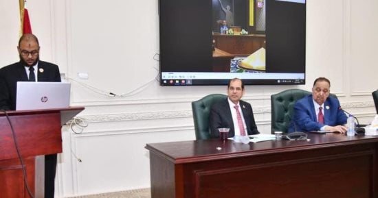 إتقان العربية شرط للتوظيف.. يوسف عامر يطرح روشتة لحماية لغة الضاد وضبط لافتات المحلات