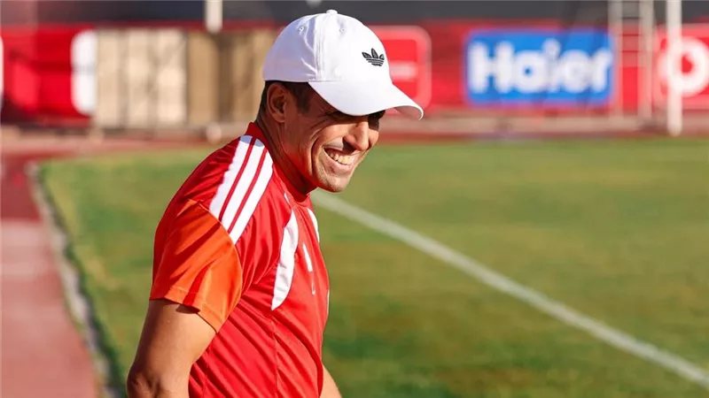 عموتة يقرر الدفع بحمزة علاء لحراسة مرمى الأهلي أمام المقاولون بكأس عاصمة مصر