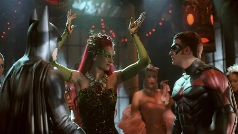 سيدة النباتات الشريرة، مشروع مسلسل جديد لـ Poison Ivy بعيدا عن عالم باتمان