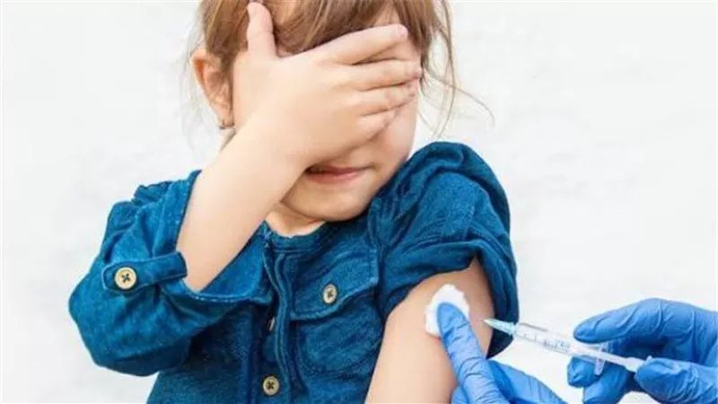 هل تصل فرق تطعيم الحصبة إلى المنازل؟ الصحة تحسم الجدل وتحدد الأماكن