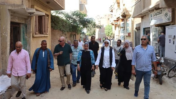 سكرتير عام القليوبية تتابع مشروعات الخطة الاستثمارية والرصف والإنارة بكفر شكر