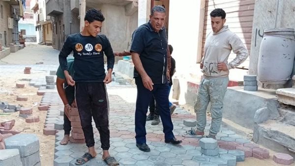 بتكلفة 3 ملايين جنيه، استكمال رصف شوارع مشتول السوق بالإنترلوك