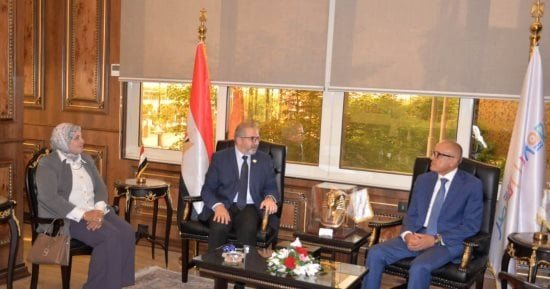 محافظ الأقصر يوافق على تخصيص منفذ تأمين صحى لخدمة أرمنت الحيط.. اعرف التفاصيل