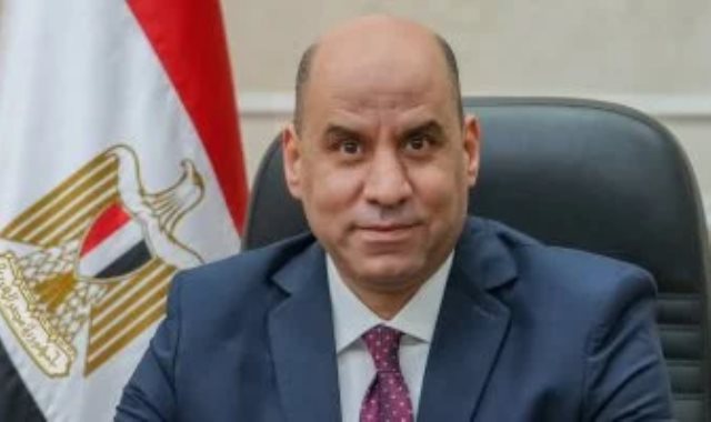 حسن رداد وزير العمل وزير العمل: بدء اختبارات 550 فرصة عمل لشباب 6 محافظات بالصعيد الأحد