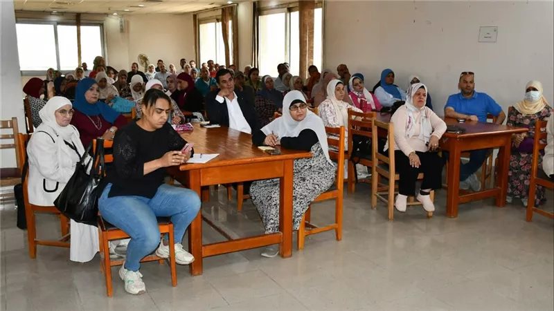 "تنمية المواهب" بجامعة العاصمة تنظم ورشة عمل حول مشكلات الموارد البشرية وحلولها