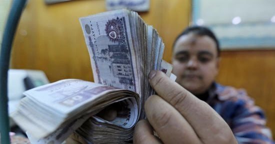 41 % من الأسر المصرية تأثر إنفاقها الشهرى باستخدام التجارة الإلكترونية