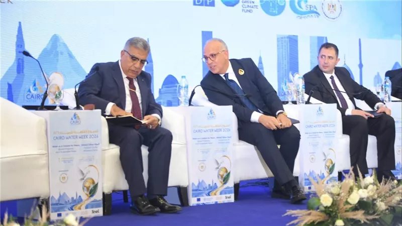 محافظا الدقهلية ودمياط ووزير الري يشهدون الجلسة التشاورية لمشروع تعزيز التكيف مع التغيرات المناخية