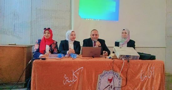 ندوة تثقيفية بجامعة سوهاج بعنوان "أكتوبر تاريخ البطولات وحاضر الانجازات"