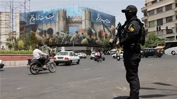 هجوم يستهدف مبنى تابع لجهاز الاستخبارات في إيران