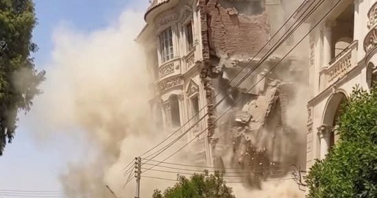 انهيار جزئي لمنزل من طابقين بالطوب اللبن في نجع قباح بالعديسات قبلي دون مصابين