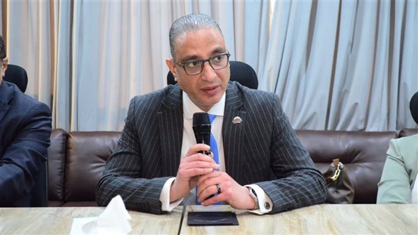 محافظ الجيزة يحاضر بدبلومة طب الكوارث بقصر العيني حول إدارة الأزمات والحوادث الكبرى
