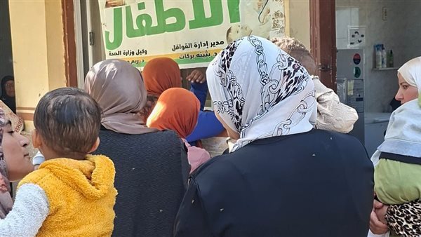 الكشف على 1462 مواطنًا خلال قافلة الطبية بقرية طوسون بالإسماعيلية