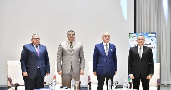 محافظ قنا يشارك فى مؤتمر المبادرة الوطنية للمشروعات الخضراء الذكية بالأقصر