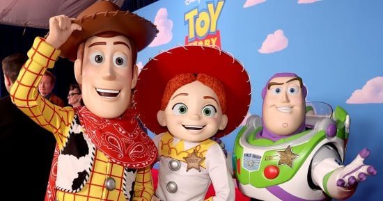 مليار و147 مليون دولار عالميا لفيلم Toy Story 5