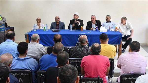 "السكك الحديدية" تنظم ندوة توعوية للعاملين بورش الهيئة لتعزيز الوعي المهني