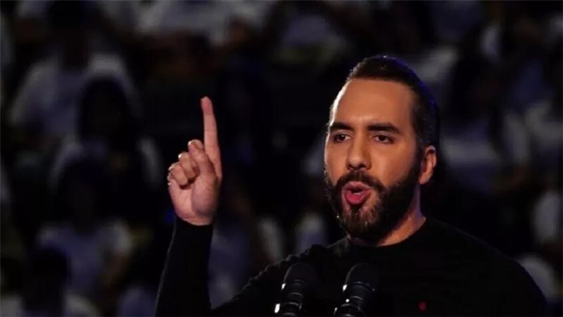رئيس السلفادور يعلن إطلاق عملية عسكرية لتحرير الرهائن في هايتي