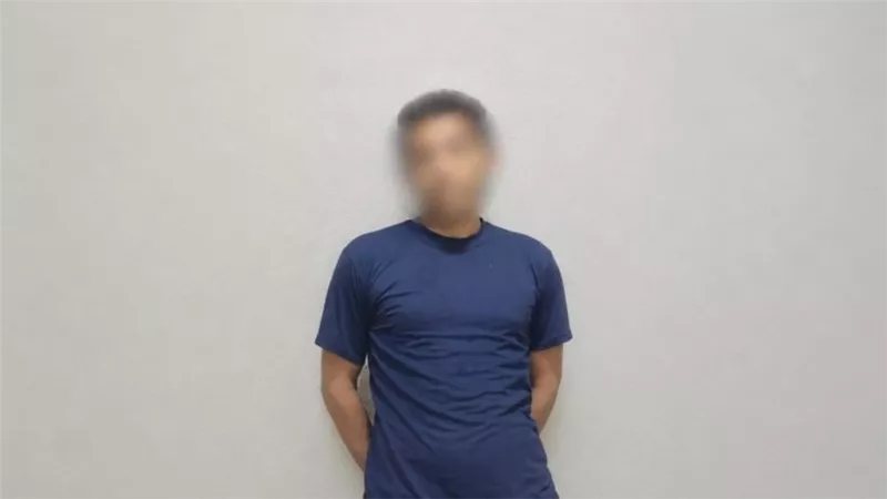 جنزير حديدي وعصا خشبية، زوج يحول خلافات أسرية إلى ليلة قاسية لزوجته ويقص شعرها بالدقهلية