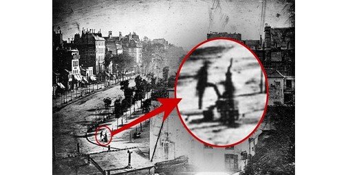 بعد 188 عاماً لوحة برونزية في باريس تُحدد مكان أول إنسانين ظهراً في صورة