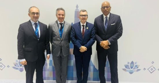وزير التخطيط يبحث مع نائب رئيس مؤسسة التمويل الدولية لشئون إفريقيا تعزيز التعاون