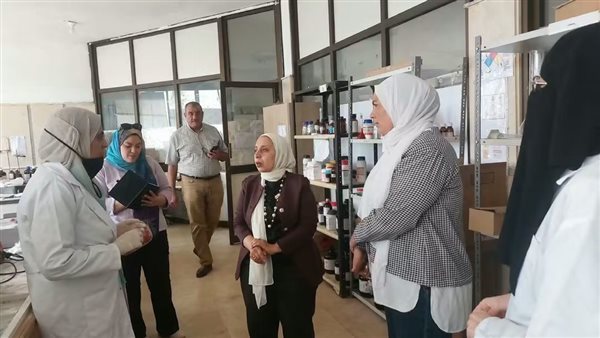 مديرة صحة الإسماعيلية تتفقد معامل مستشفى الحميات لضبط الجودة (صور)