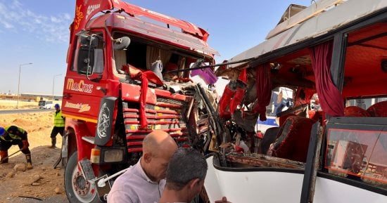 خروج حالتين واحتجاز 13 طالبًا من مصابي حادث أتوبيس بني سويف
