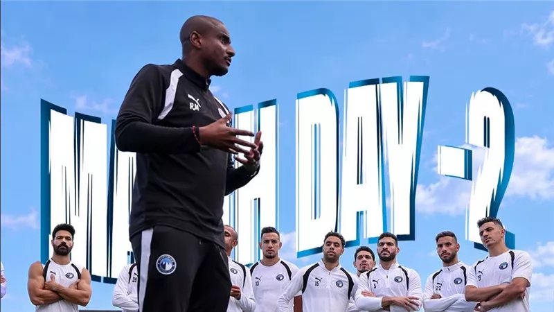 دوري أبطال أفريقيا، موكوينا يكافئ لاعبي بيراميدز بعد التأهل لدور المجموعات