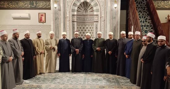 الأزهر وأوقاف الشرقية ينظمان قافلة لنشر صحيح الدين وترسيخ القيم الأخلاقية